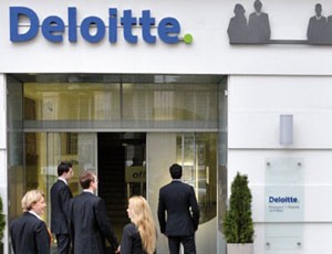Deloitte bị nghi tiếp tay cho Standard Chartered rửa tiền