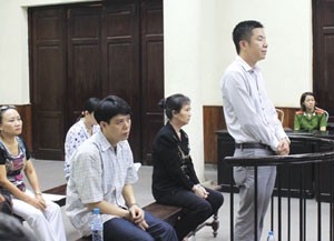 “Cái giá” của tín dụng “đen”