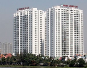 Thị trường chung cư chịu áp lực bán tháo