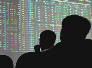 Nhiều cổ đông nội bộ bị phạt do giao dịch chui
