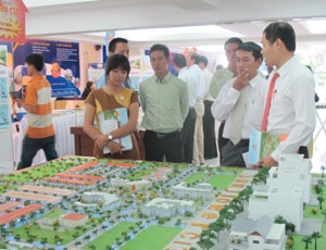 Hơn 1.500 lượt khách tham quan Tuần lễ an cư 3 do Eden Real tổ chức