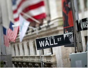 Theo Morgan Stanley, GDP toàn cầu sẽ giảm 2% trong năm tới. Ảnh: CNN
