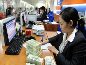 Ngân hàng dư dả thanh khoản sẽ tăng gom trái phiếu vào cuối năm. 