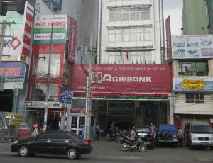 Quy trình tuồn 21 tỉ đồng từ máy ATM ra … trường đá gà