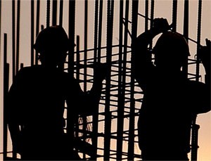 Cẩn trọng với các hợp đồng thầu phụ
