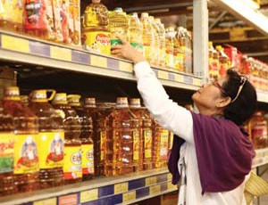 Trong lĩnh vực sản xuất dầu thực vật có 3 doanh nghiệp nắm giữ 80,44% thị phần.
