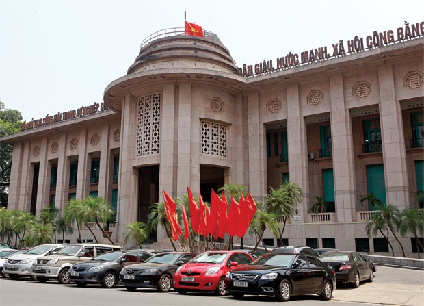 Thách thức đang chờ NHNN năm 2013