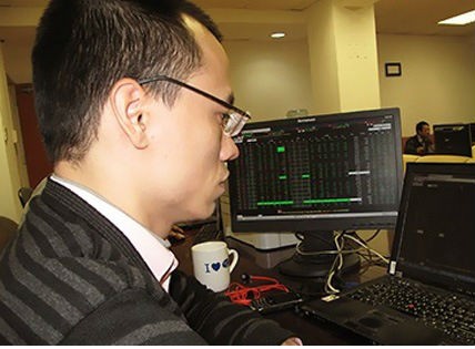 Ông Nguyễn Hữu Việt, Giám đốc khối Tư vấn đầu tư, Công ty Chứng khoán Quốc tế Hoàng Gia (IRS).