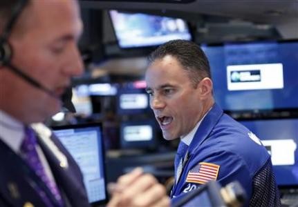 Phố Wall hứng khởi trở lại nhờ nhiều tin tốt hỗ trợ - Ảnh: Reuters