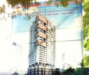 Trên tấm biển giới thiệu Dự án VP5 vẫn có tên Công ty Thành Nam 